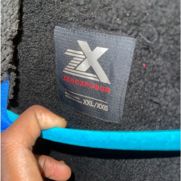 I’m selling zeroxsposur it’s a good size frl and can’t get better - Picture 6 of 6